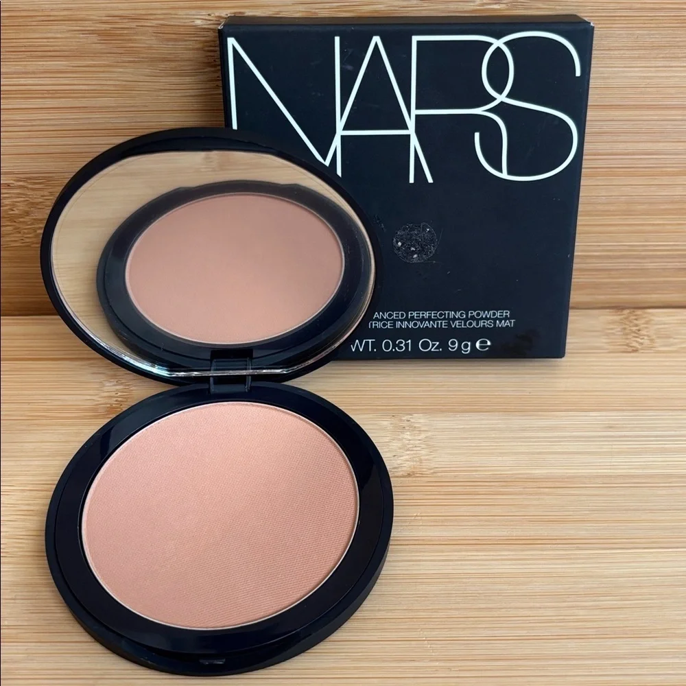 Brand New NARS Soft Matte Advanced Perfecting Powder Offshore Multi-Purpose